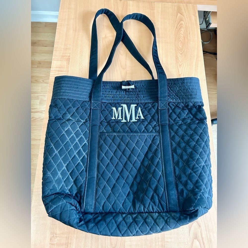 Vera Bradley quilted weekender travel tote bag large size w/pockets inside/out